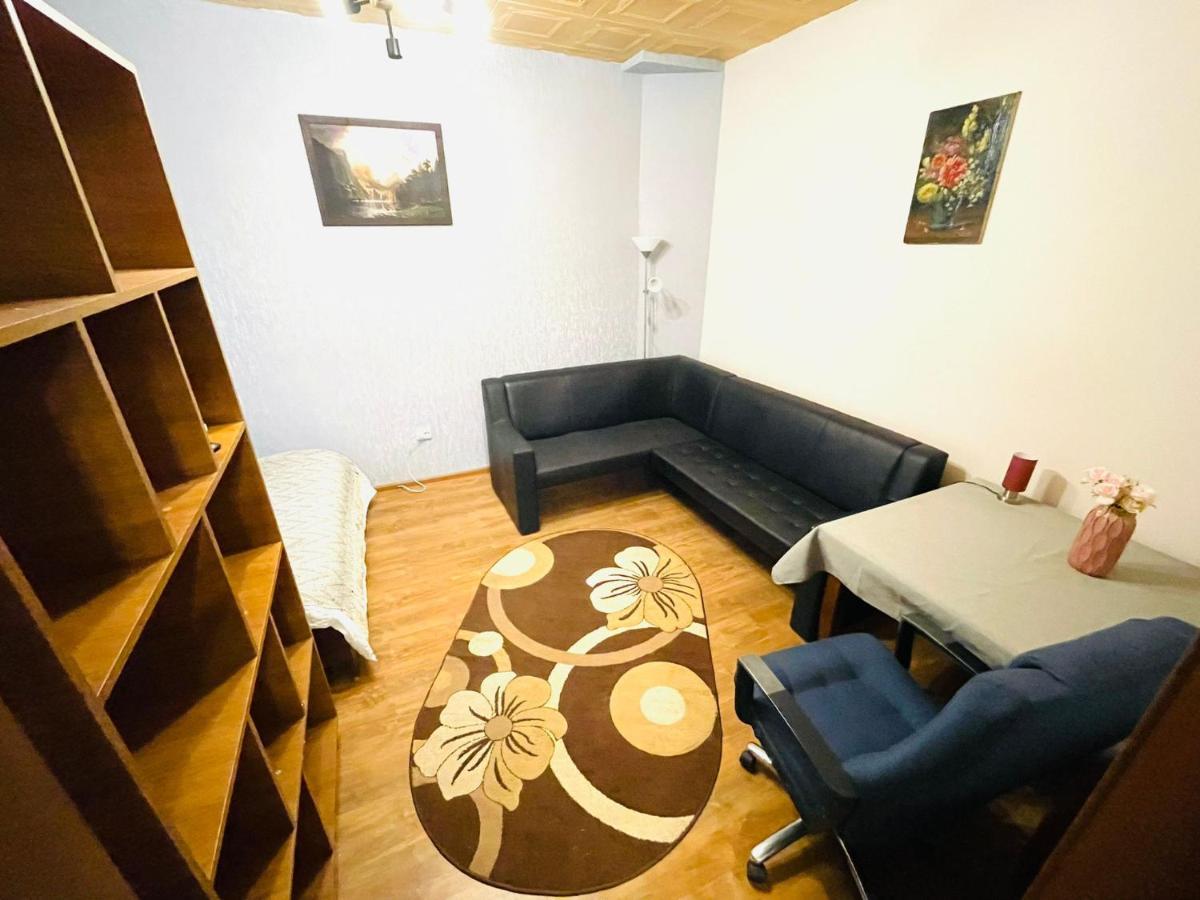 Apartment Buget *